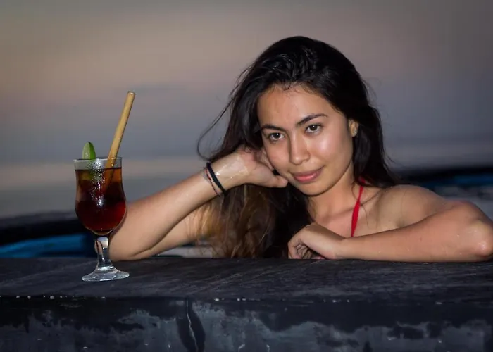 Waenis Sunset View And Restaurant, Amed, Bali * Amed