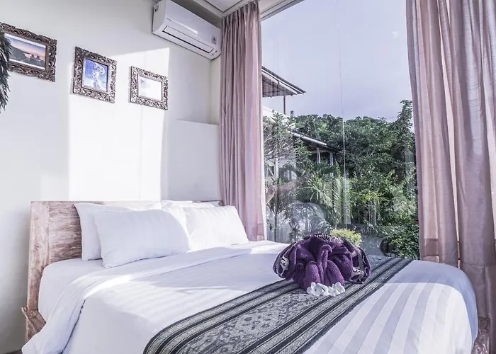 Waenis Sunset View And Restaurant, Amed, Bali Gasthof Amed