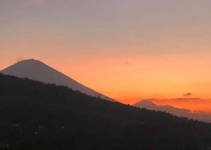 Gasthof Waenis Sunset View And Restaurant, Amed, Bali