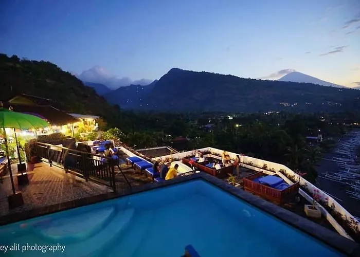 Waenis Sunset View And Restaurant, Amed, Bali Gasthof