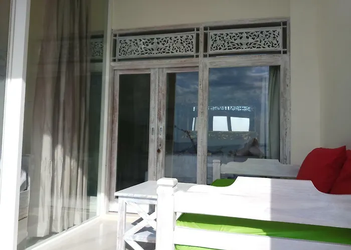 Waenis Sunset View And Restaurant, Amed, Bali Gasthof *